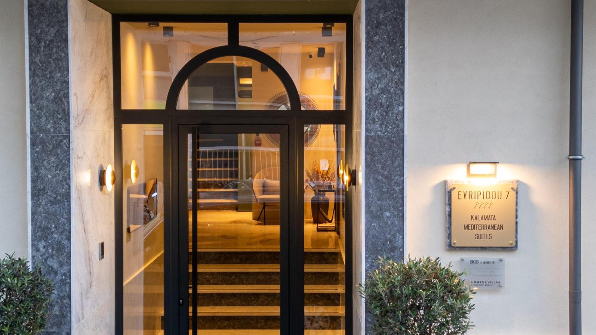 Evripidou 7 - Kalamata Mediterranean Suites Exterior photo
