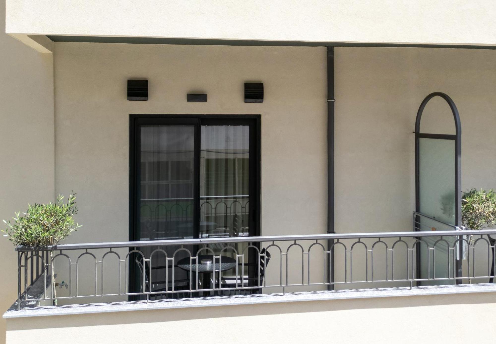 Evripidou 7 - Kalamata Mediterranean Suites Exterior photo