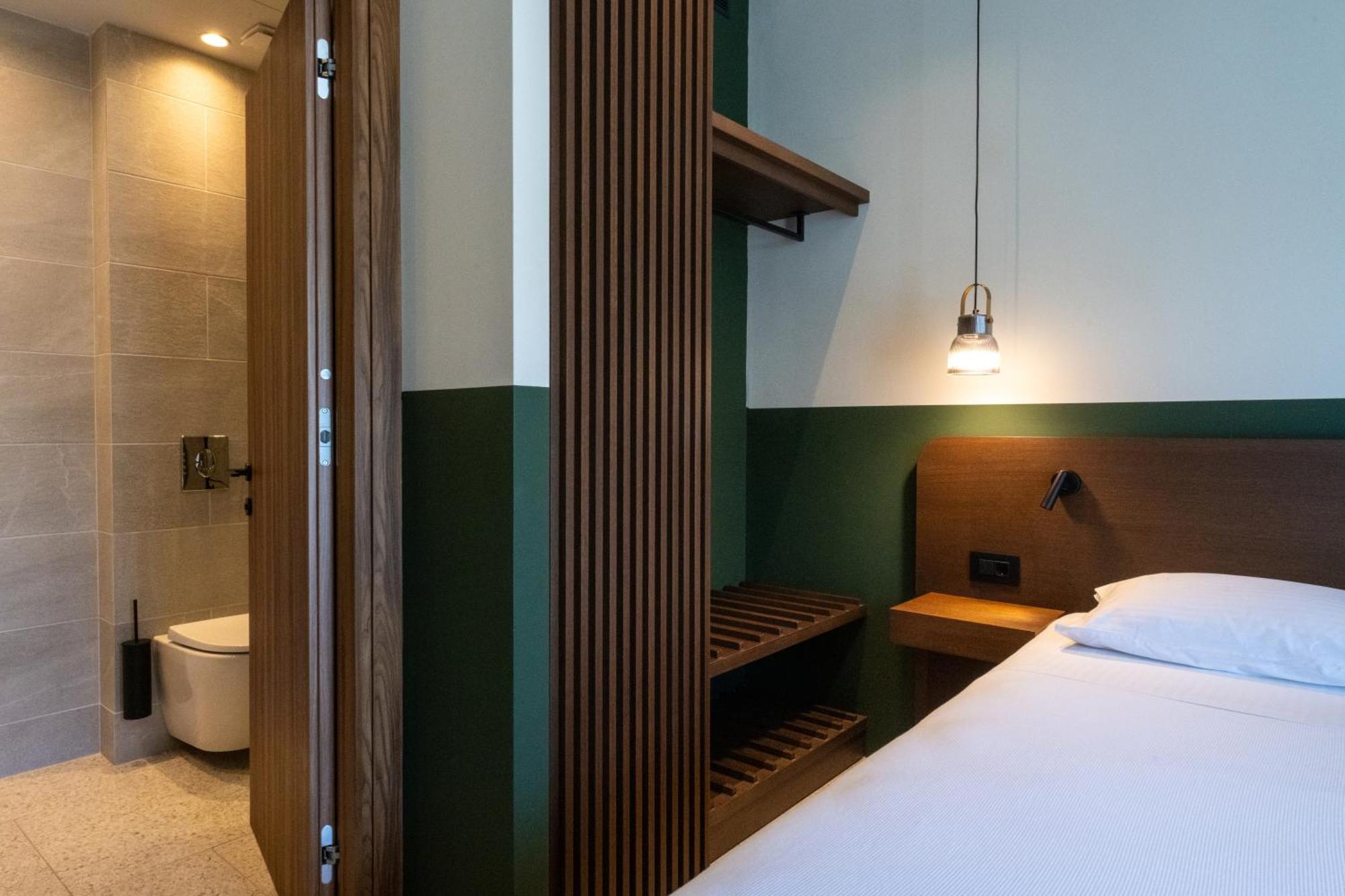 Evripidou 7 - Kalamata Mediterranean Suites Exterior photo